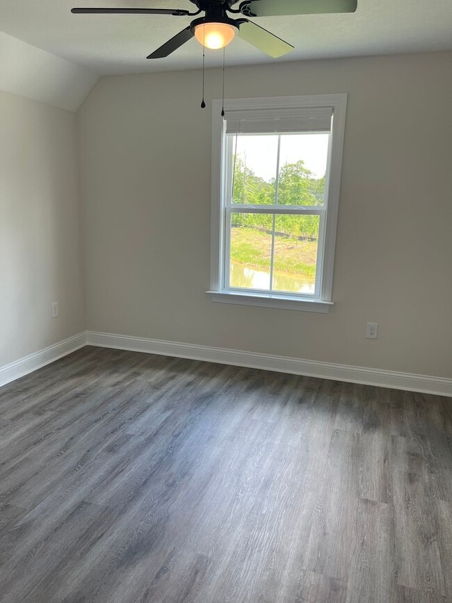 Building Photo - July 1st! Brand New! FENCED IN YARD! Beaut...