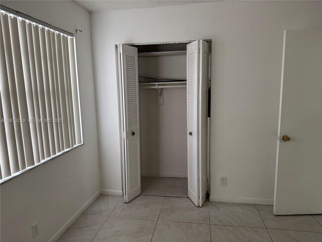 Building Photo - 3001 NW 48th Ave