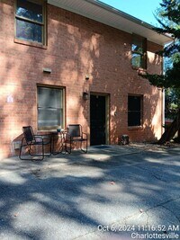 Building Photo - Fully Furnished 1 bedroom / Garden Apartment / Utilities included Travel Nurse Special