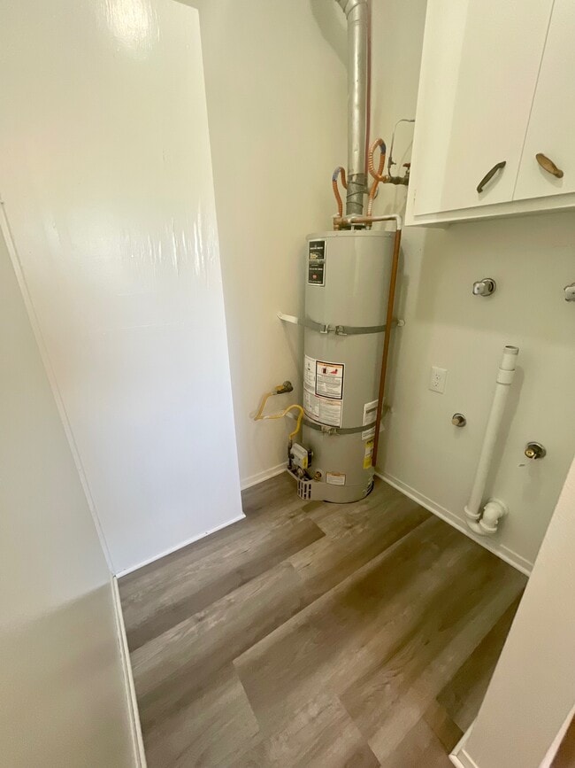 Building Photo - 26296 Cherry Hills Blvd