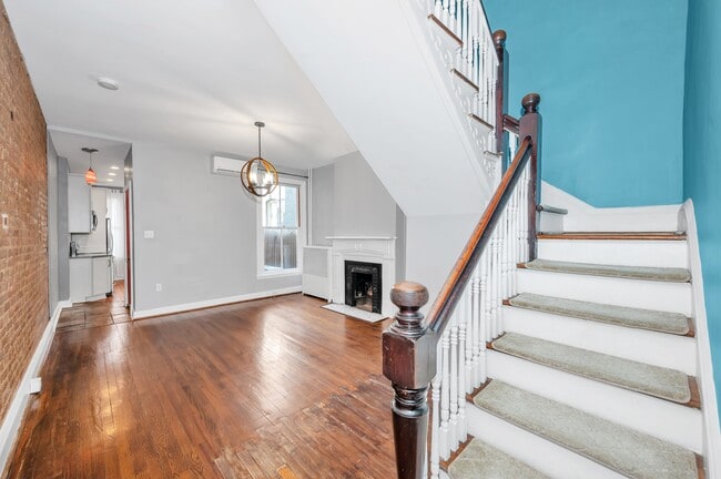 Building Photo - 12 E South St