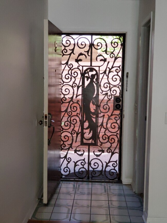 Entry Doors - 1823 11th St