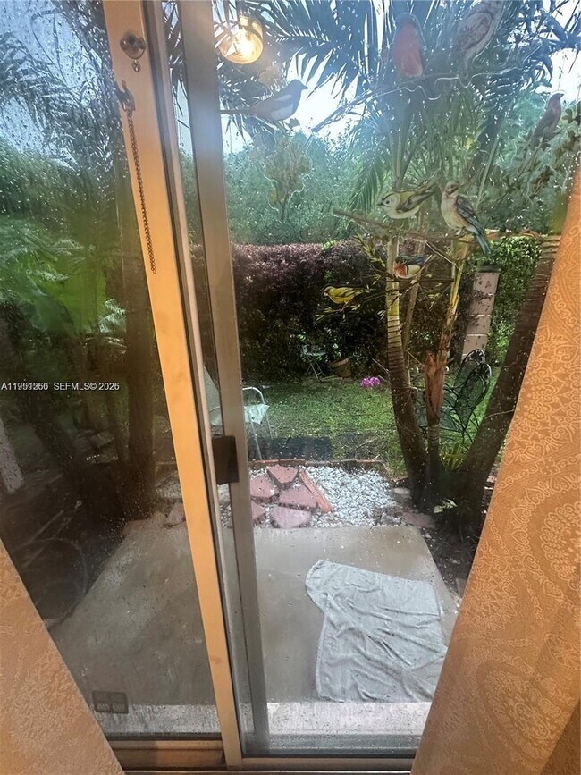 Building Photo - 2721 SE 12th Pl