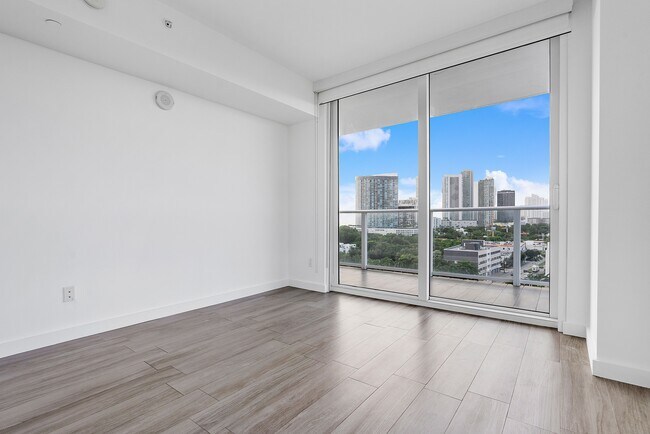 Building Photo - 4250 Biscayne Blvd