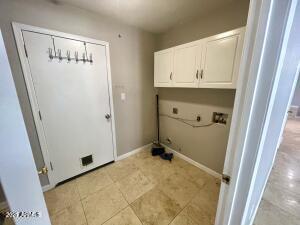 Building Photo - 2715 E Cholla St