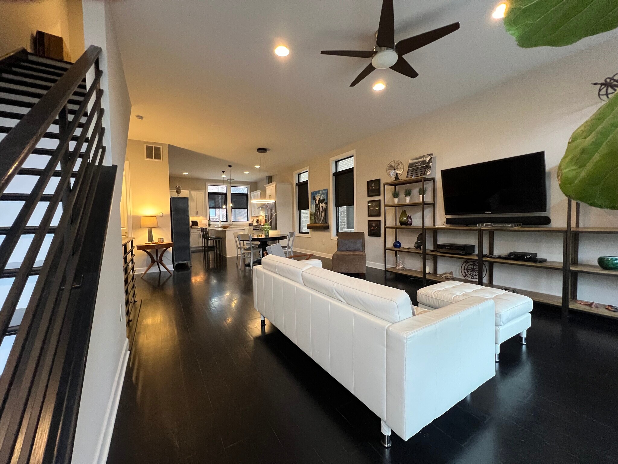 Building Photo - 1053 Harrison Park Pl