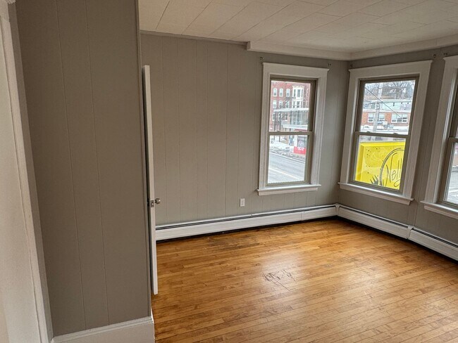 Building Photo - 135 Lafayette Square