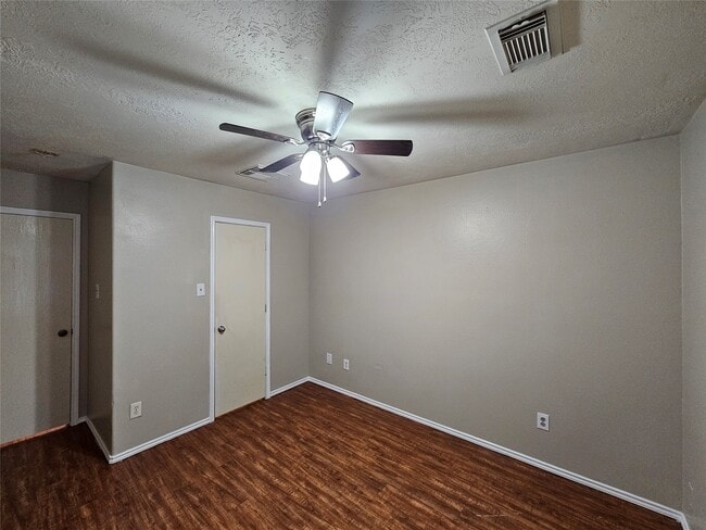 Building Photo - 13111 Cherryglade Ct