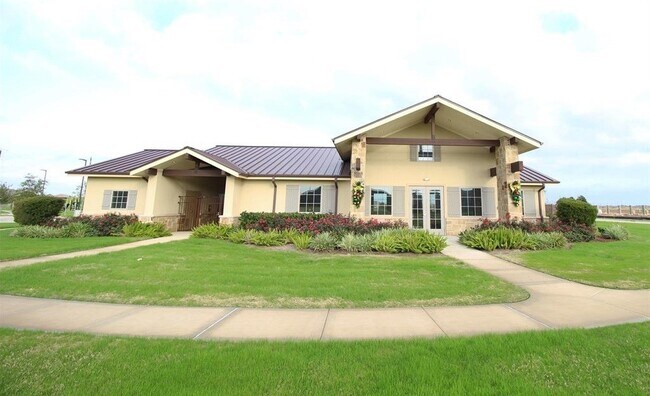 Building Photo - 8611 Oakdale Blf Ct