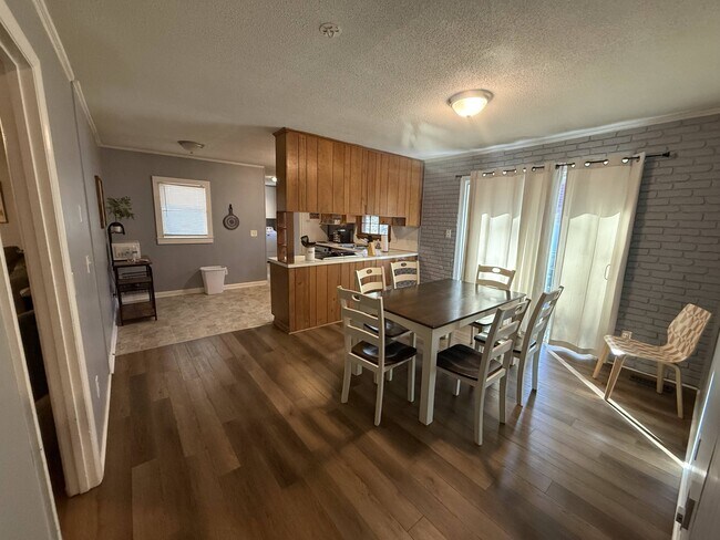 Building Photo - 1009 Springview Trail