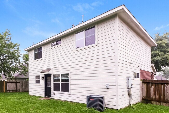 Building Photo - 12807 Colony Heath Ln