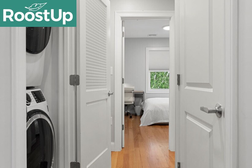 Building Photo - Furnished Bedroom with Private Bath in Charlestown