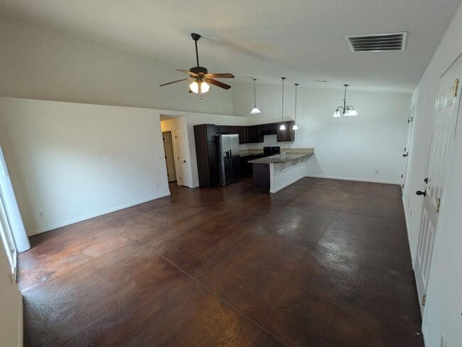 Building Photo - 1332 N Curtis Ct