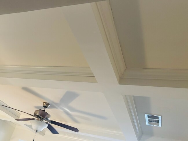 Building Photo - 2705 Kemp Ct