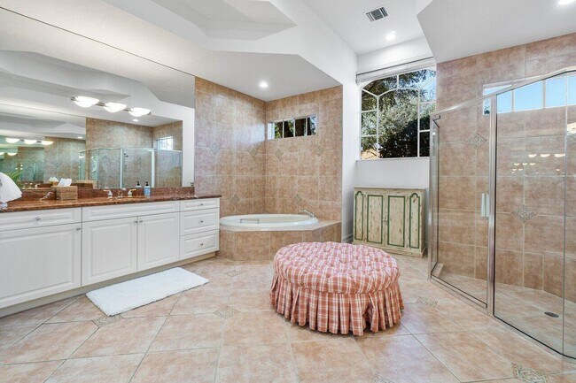 Building Photo - 1009 Grand Isle Terrace