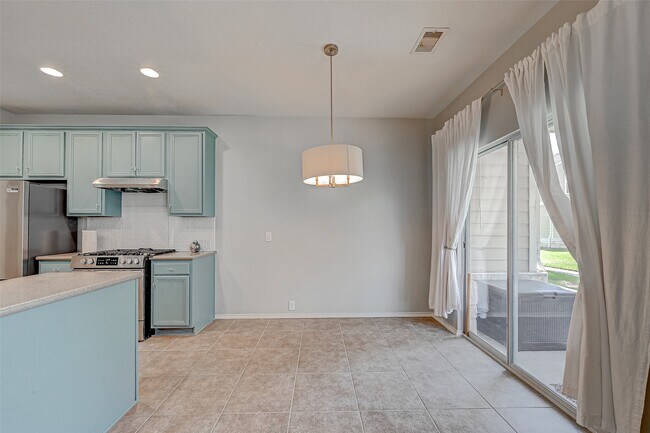 Building Photo - 13600 Breton Ridge St