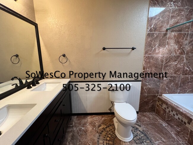 Building Photo - 3 Bedroom Home, Near Target with Garage (Small Dogs Allowed)