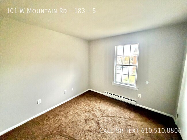 Building Photo - 101 W Mountain Rd