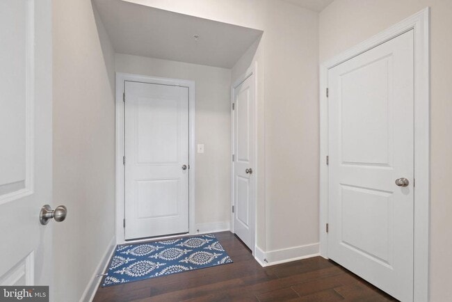 Building Photo - 143 Rubens Dr