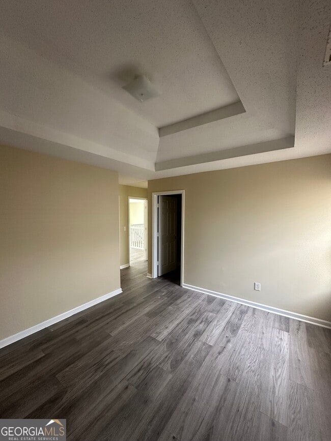 Building Photo - 3682 Fremont Dr