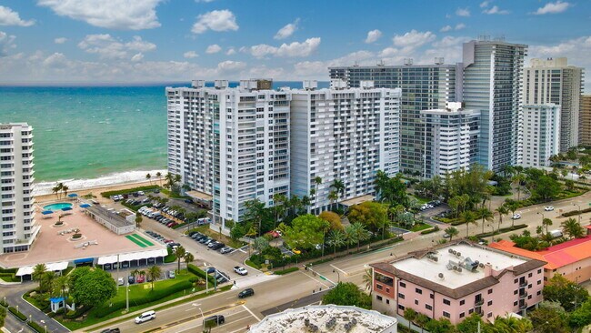 Building Photo - 4280 Galt Ocean Dr