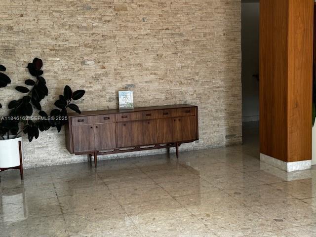 Building Photo - 9100 W Bay Harbor Dr