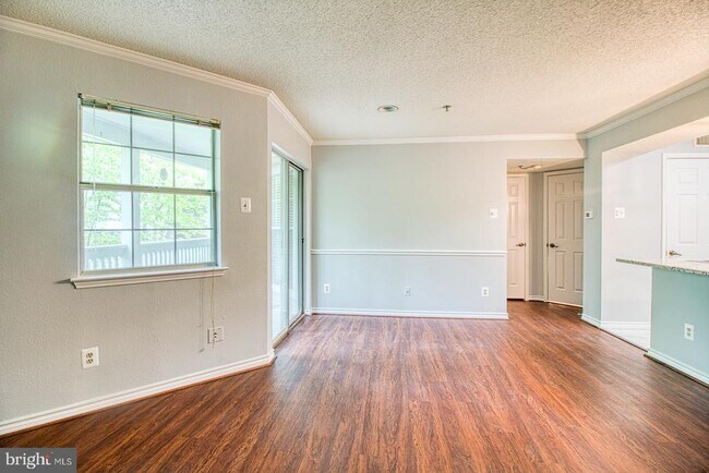 Primary Photo - 1504 Lincoln Way