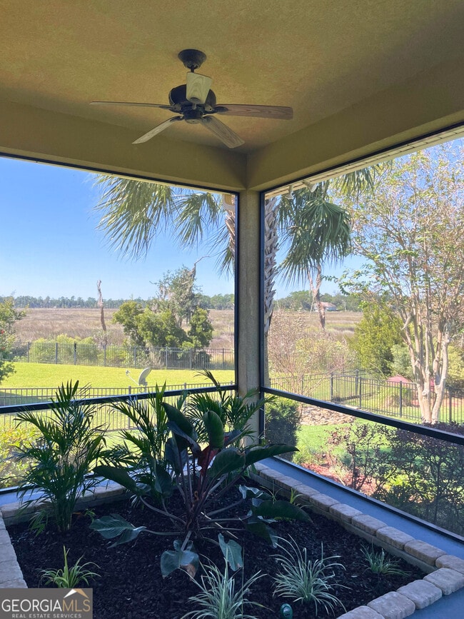 Building Photo - 208 Serpentine Dr