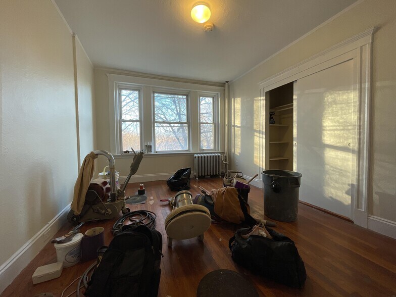Building Photo - 1192 Boylston St