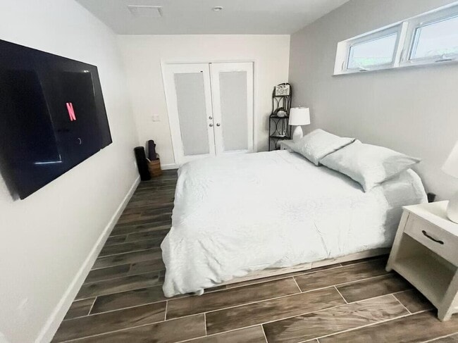 Building Photo - 1519 Treemont Ave