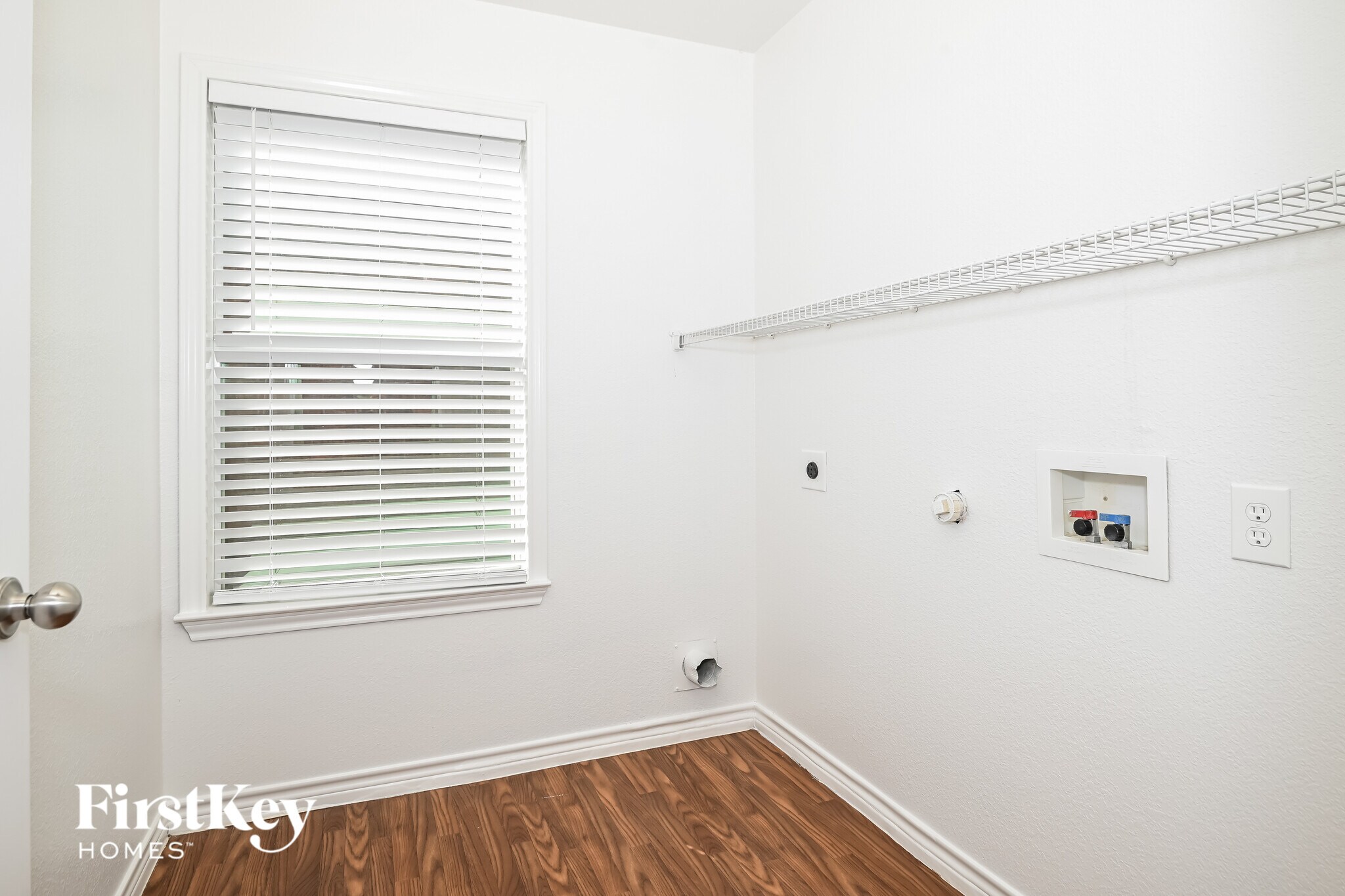 Building Photo - 1309 Honeywood Ln