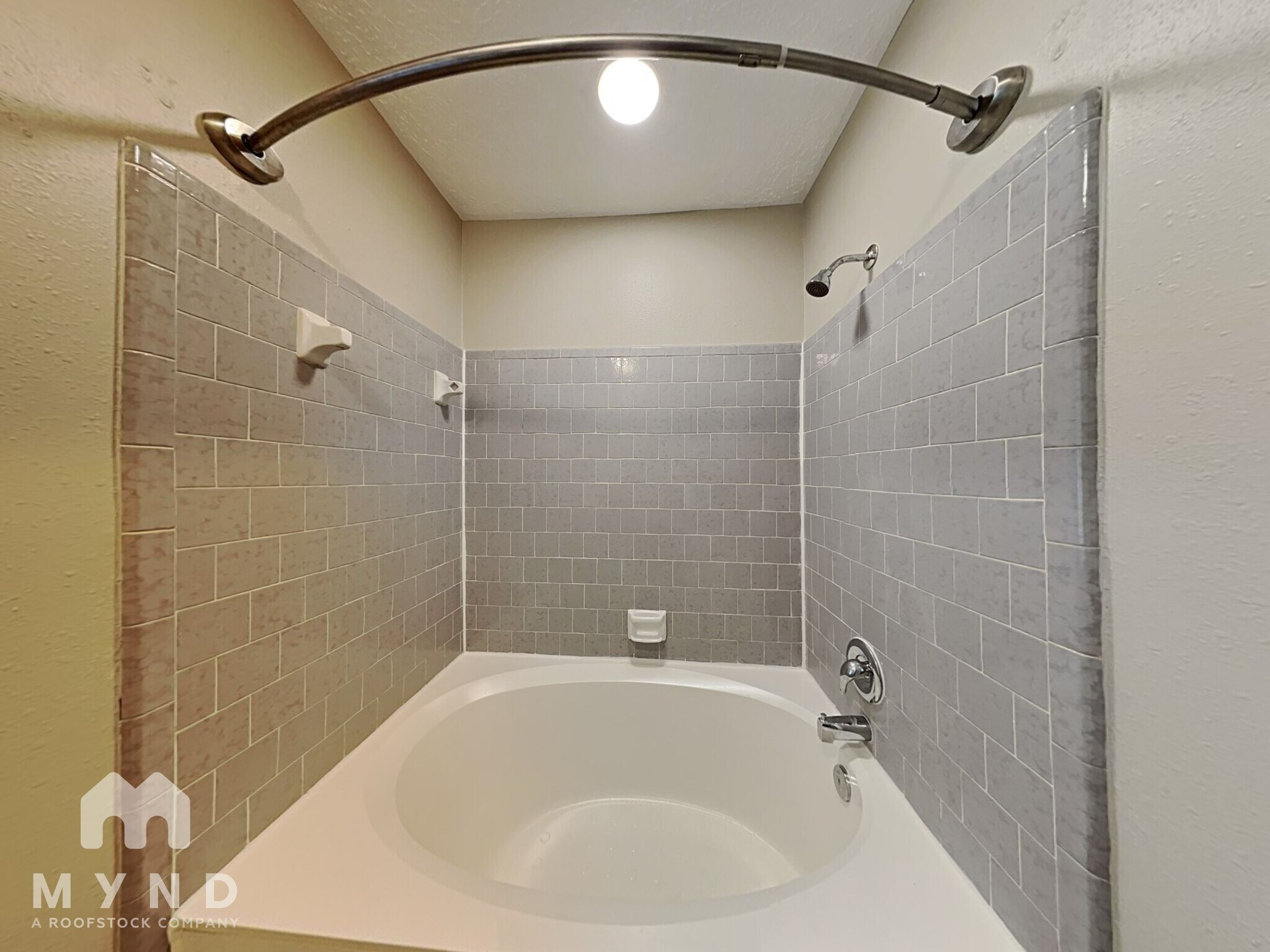 Building Photo - 3006 Avanti Ct