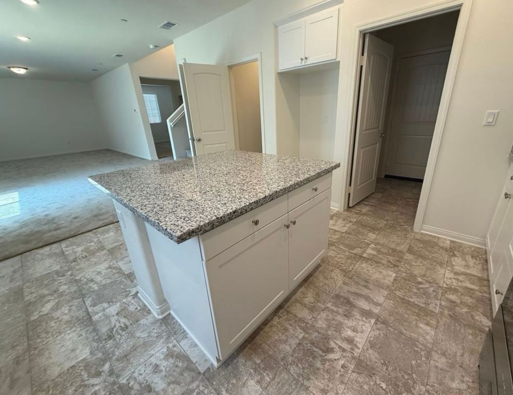 Building Photo - 13329 Racimo Ct