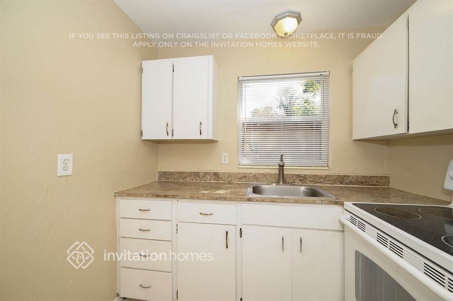 Building Photo - 1345 Terrace Rd