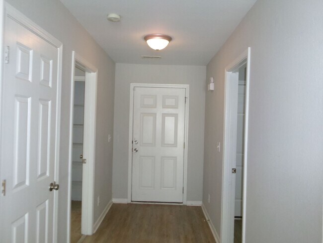 Building Photo - 212 McKendree Ln