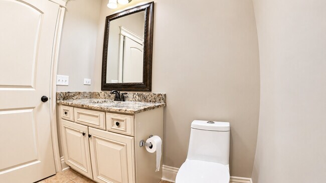 Building Photo - 10765 Clock Tower Dr