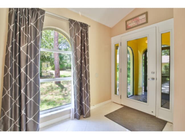 Building Photo - Newly listed 4 bedroom home with a pool in Longwood Run, Sarasota