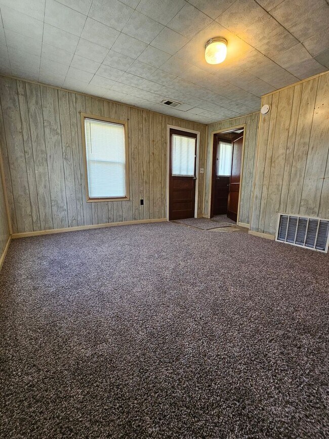 Building Photo - 4165 S Wilson Rd