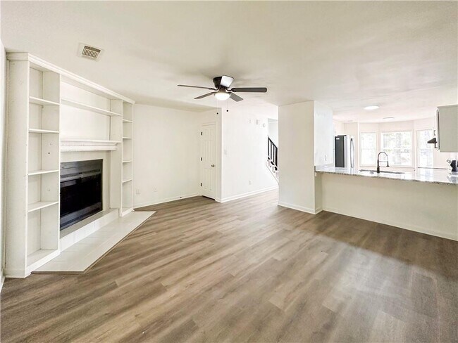 Building Photo - 639 Hunting Creek Ln SE