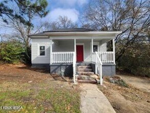 Building Photo - 424 Pansy Ave