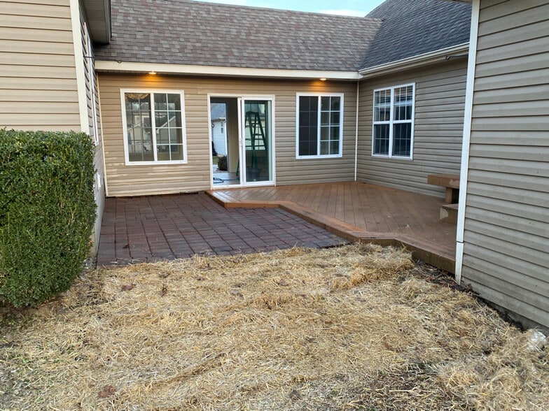 Building Photo - 1825 Mountain Ash Dr