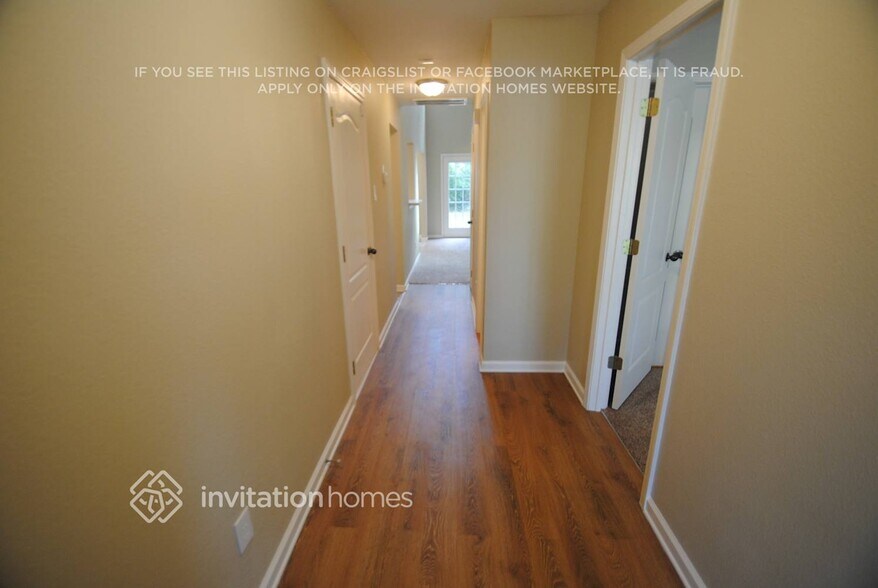 Building Photo - 6685 White Walnut Way