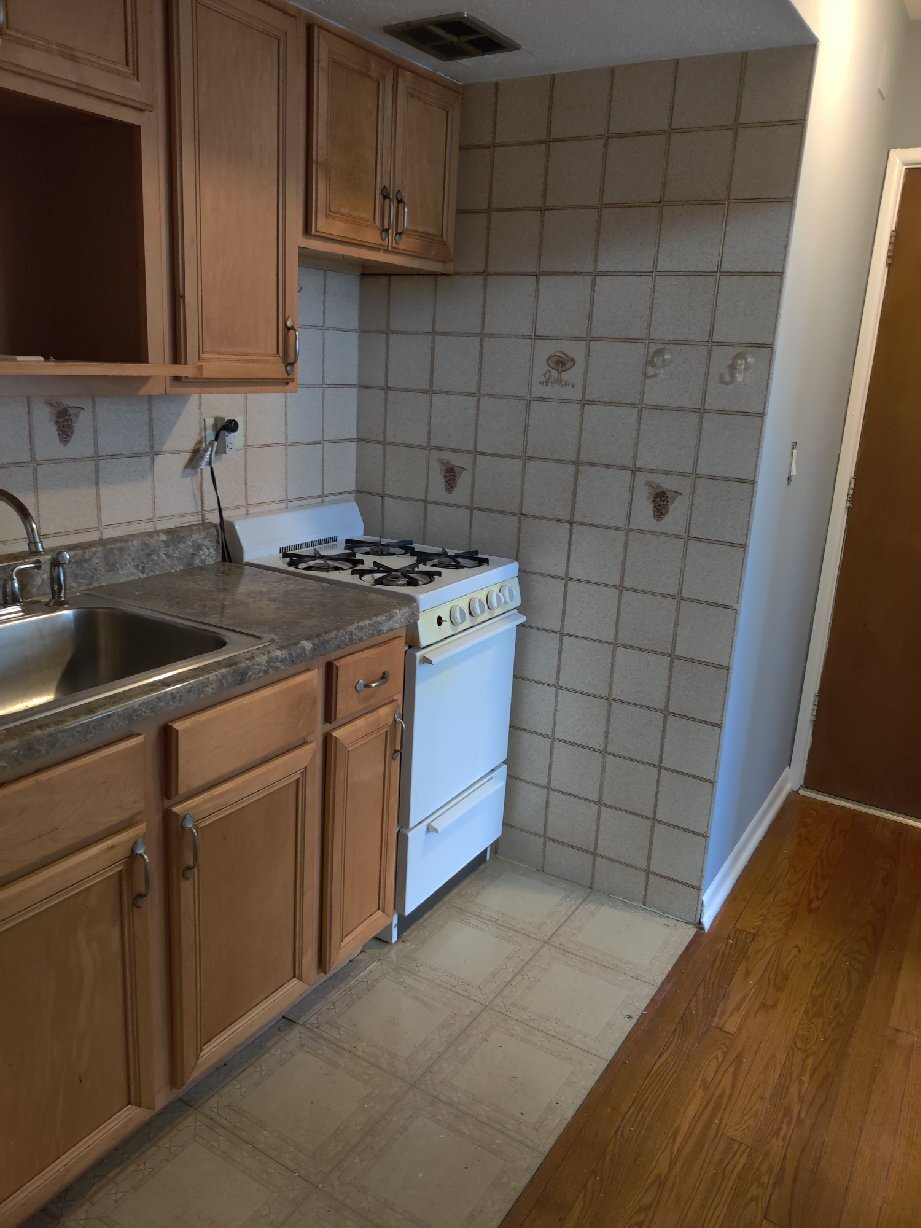 Building Photo - 4249 N Kedvale Ave