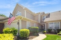 Building Photo - 707 Clover Hill Ct
