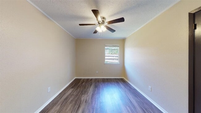 Building Photo - 4130 Willow Oak St