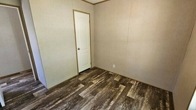 Building Photo - 1912 E Campus St