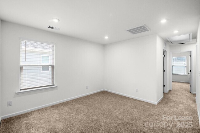 Building Photo - 14028 Penbury Ln