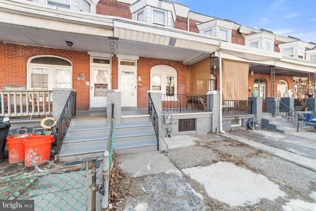 Building Photo - 1249 Kenwood Ave