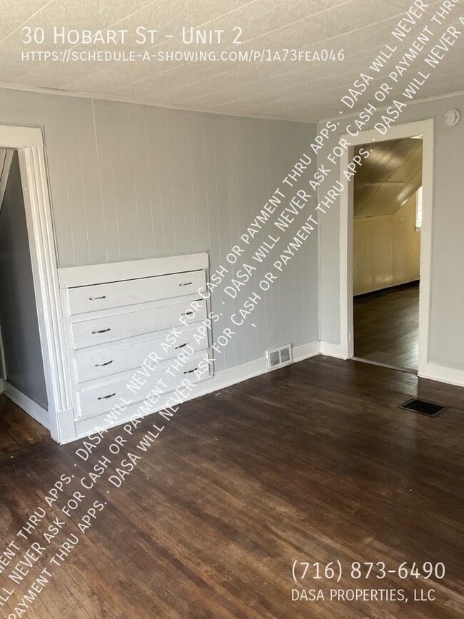 Building Photo - 30 Hobart St