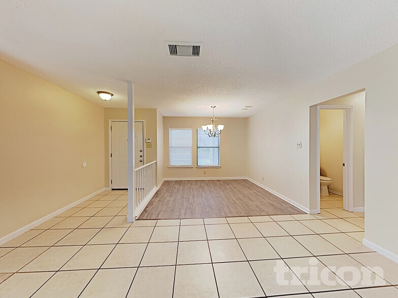 Building Photo - 6419 Beech Trail Dr